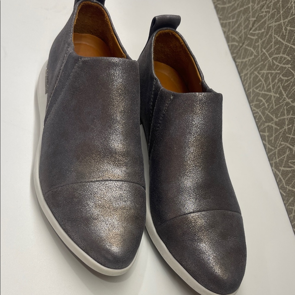 Johnston & Murphy Metallic Gray Women's Shoes